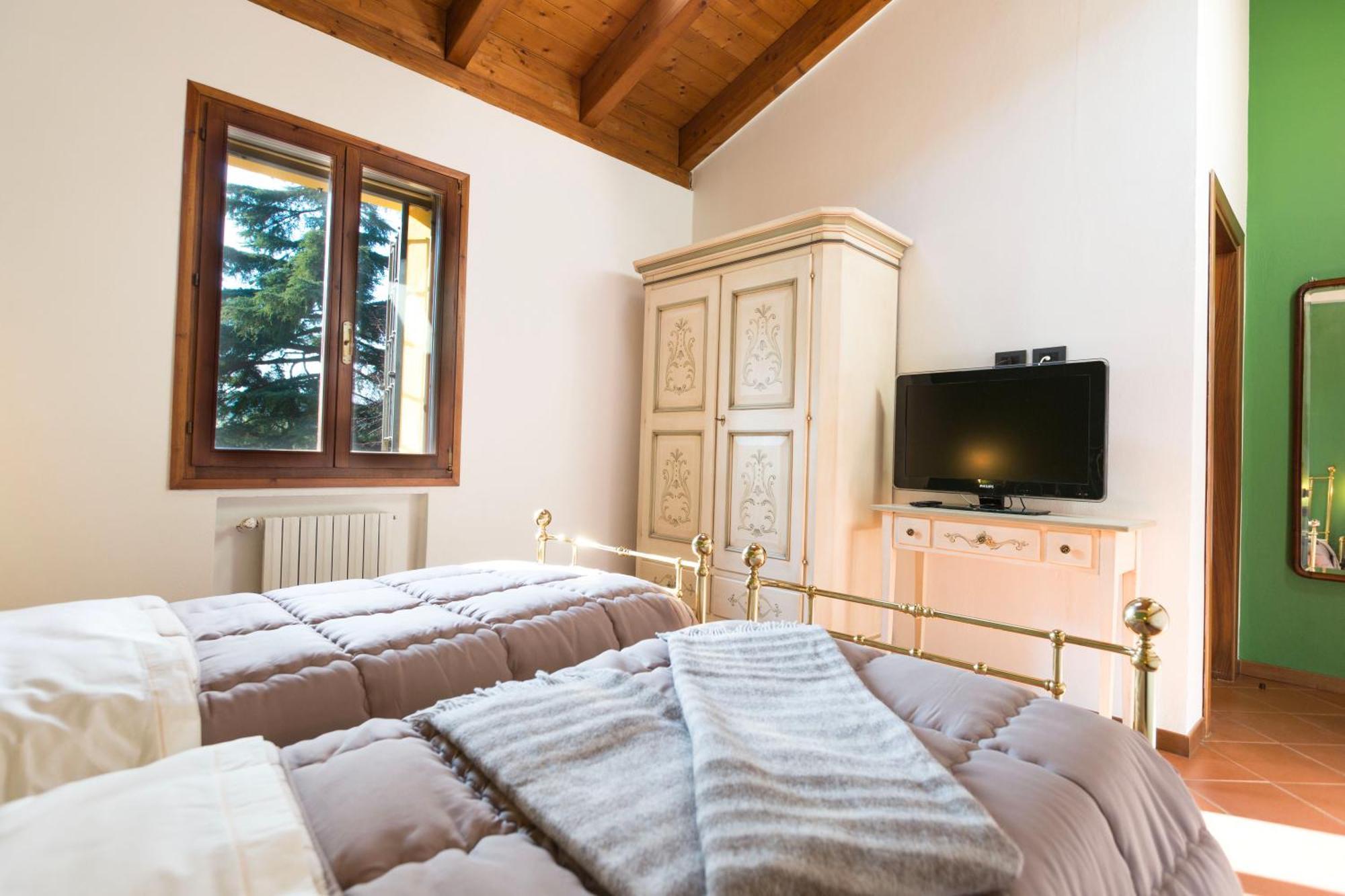Room&Breakfast La Gramadora Castel San Pietro Terme Kültér fotó